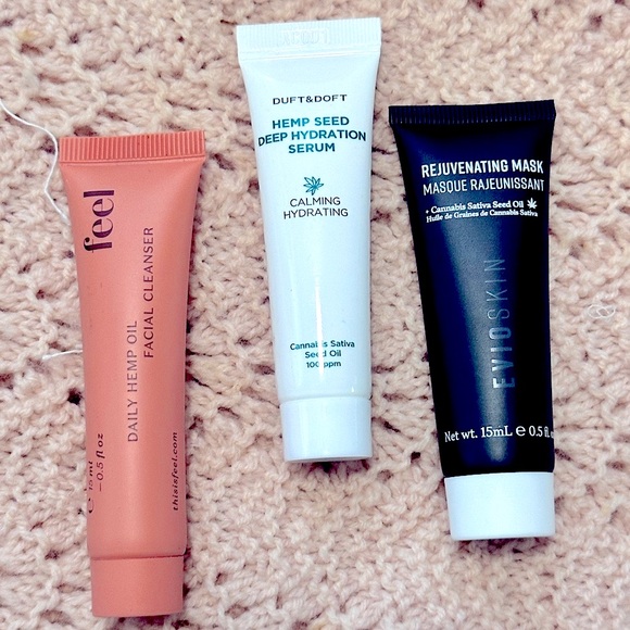 New: Skincare Trio Set, Exfoliating Face Masque, Deep Cleanser+ Hydration - Picture 1 of 15